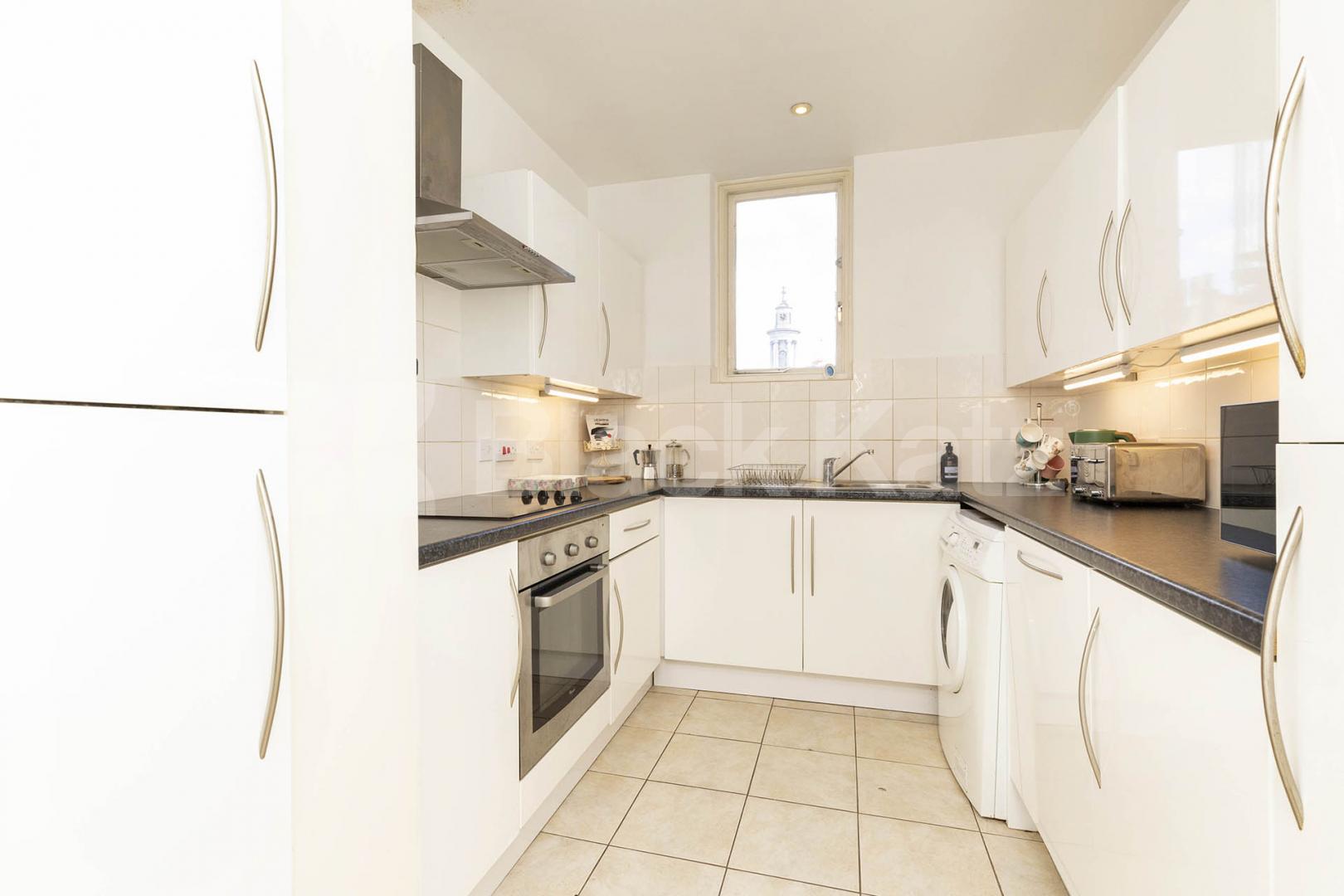 Super spacious two bed two bath apartment by Camden High St & Tube  Pratt Street, Camden